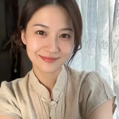 董睿